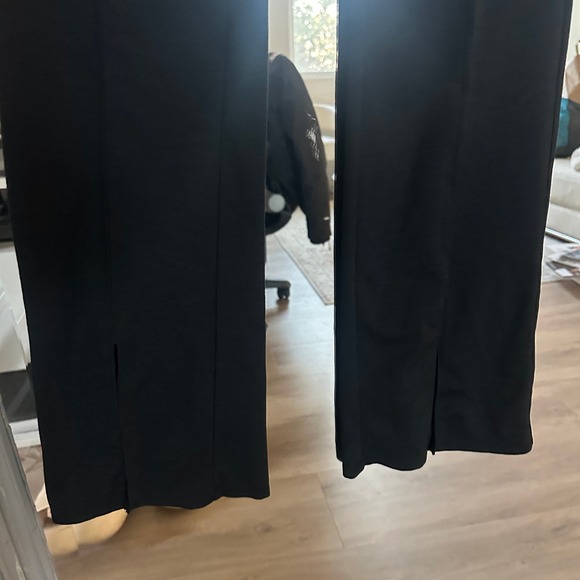 Vuori Black Split Leg Flared Leggings High Rise Yoga Pants Seam Detail S - Picture 8 of 10